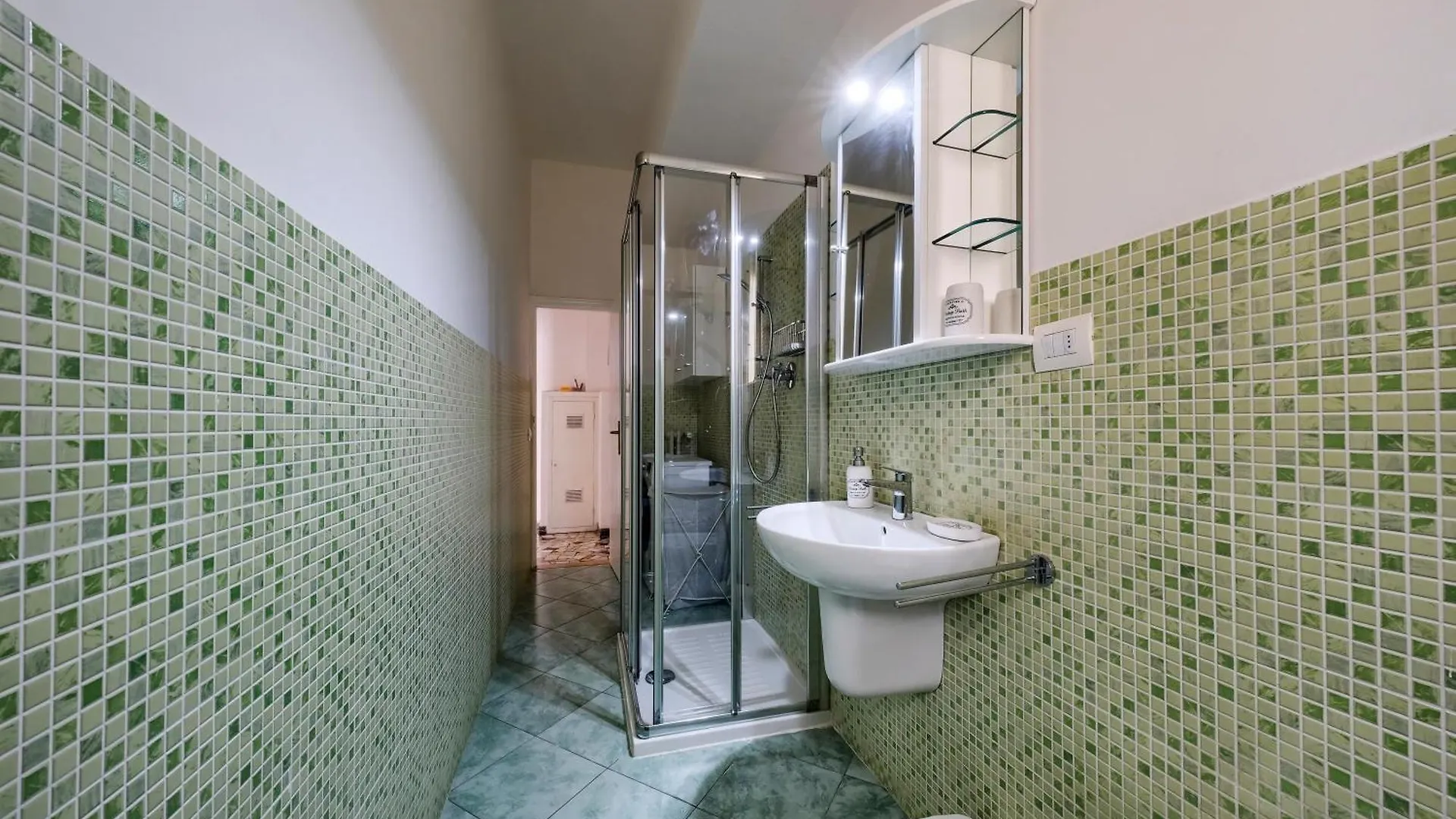 20 Roses Apartment Florenz Italien